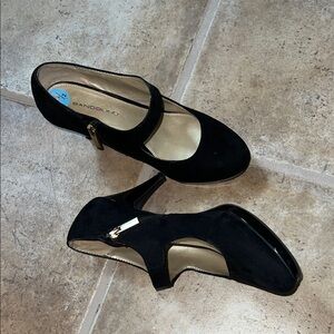 Bandolino Black Mary Jane Heels